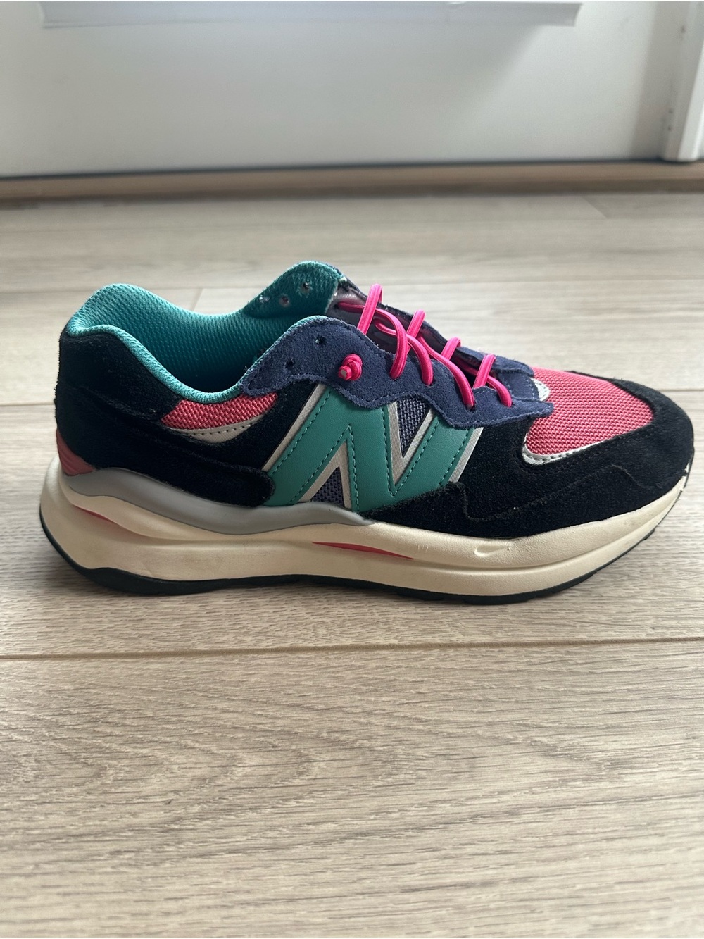 Unisex Catcus/ Desert Rose FIGS New Balance 5740 Womens 8.5/ Mens 7